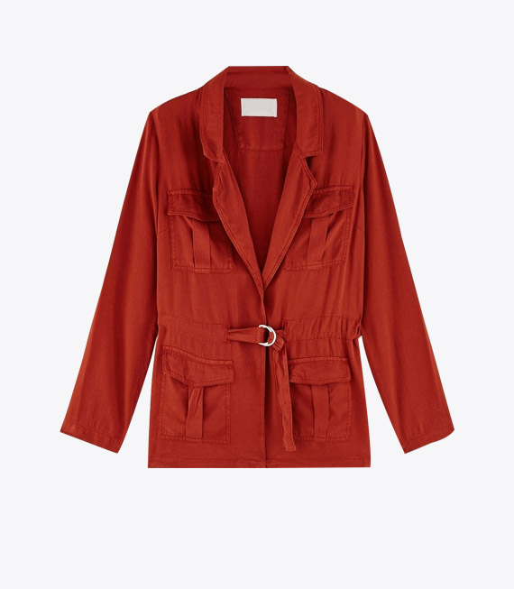 Alt should always be set for reasons of inclusion